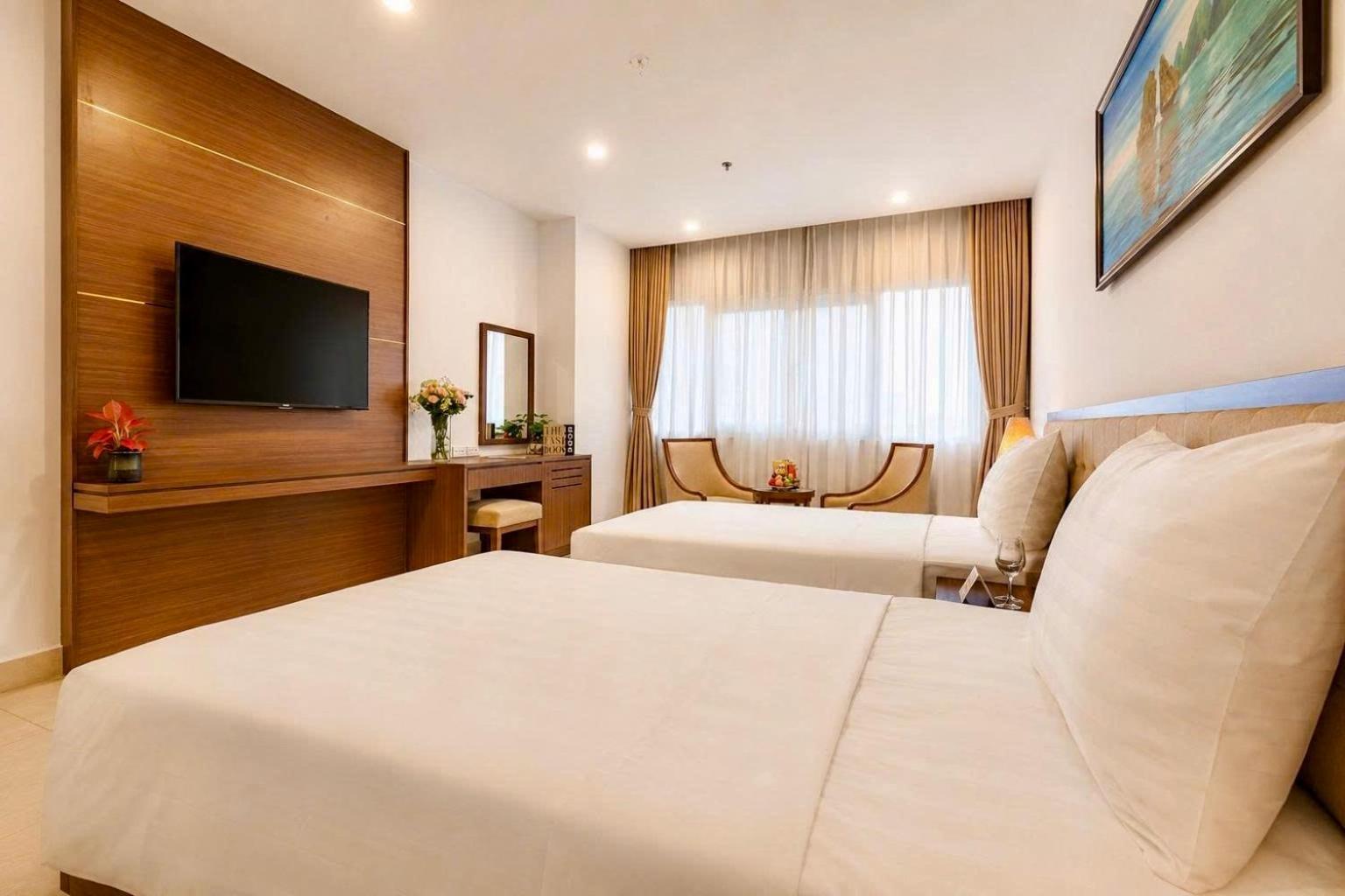 Phòng Deluxe Giường Đôi/2 Giường Đơn Nhìn Ra Thành Phố